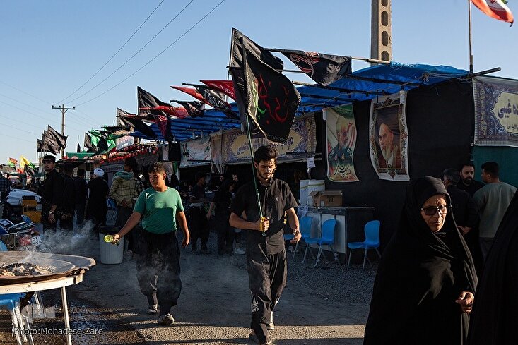 Sa mga Larawan: Mga Peregrino na Naglalakad Papuntang Mashhad Nauna sa Anibersaryo ng Imam Reza