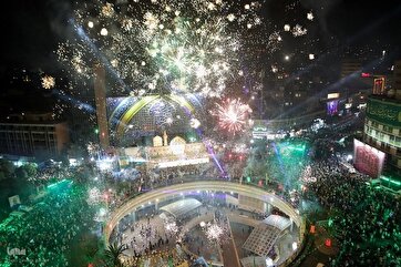 Fotos: Teeraneses Celebram o Aniversário de Nascimento do Imam Reza(a.s)