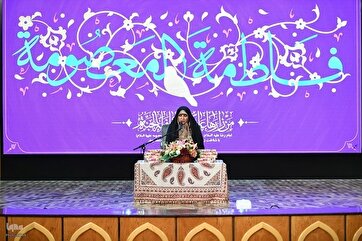 Em Fotos: Santuário de Abdul Azim Hassani Sedia Programa Corânico para Mulheres