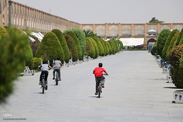 Galeria de Fotos: Vida Normal em Isfahan Apesar da Propaganda Israelense