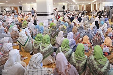 Em Fotos: Encontro de Peregrinos Sunitas Iranianos do Hajj em Meca